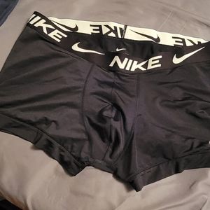 Black Nike trunk boxer briefs XL
